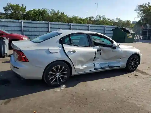 7JR102FK0MG092492 2021 VOLVO S60-2