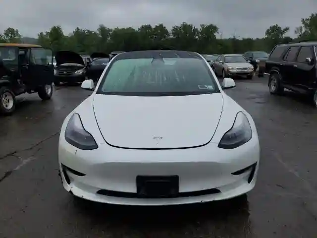 5YJ3E1EA2MF919821 2021 TESLA MODEL 3-4