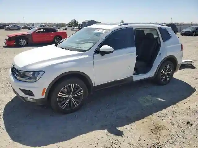 3VV2B7AX5KM009947 2019 VOLKSWAGEN TIGUAN-0