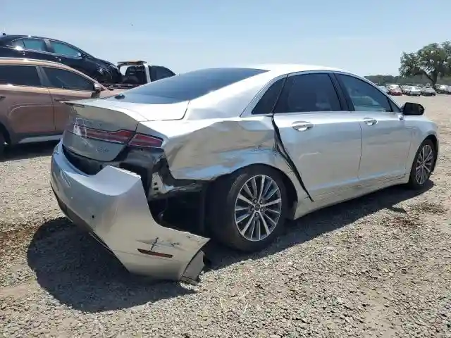 3LN6L5A91JR620705 2018 LINCOLN MKZ-2