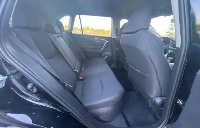 JTMLWRFV4KD512035 2019 TOYOTA RAV4-5