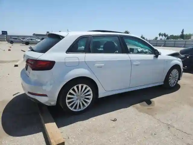 WAUUPBFF0GA067817 2016 AUDI A3-2