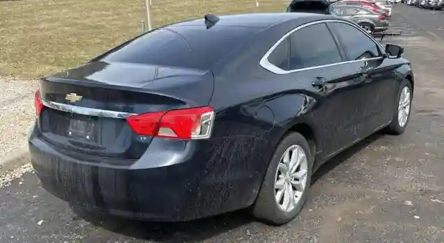 2G1105S37H9105153 2017 CHEVROLET IMPALA-3