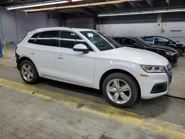 WA1BNAFY8K2045167 2019 AUDI Q5-3