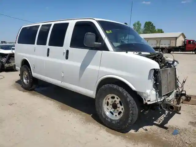 1GAWGFFG2K1246003 2019 CHEVROLET EXPRESS-3