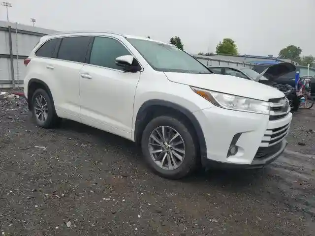 5TDJZRFH1JS801613 2018 TOYOTA HIGHLANDER-3