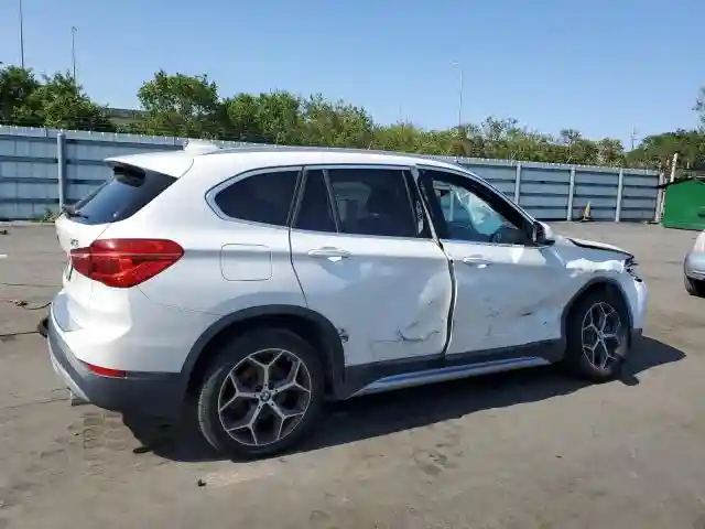 WBXHU7C32J5H45283 2018 BMW X1-2