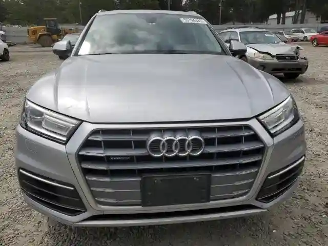 WA1ANAFY7K2090466 2019 AUDI Q5-4