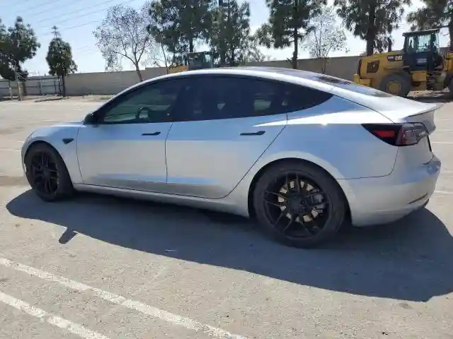 5YJ3E1EA3JF039481 2018 TESLA MODEL 3-1