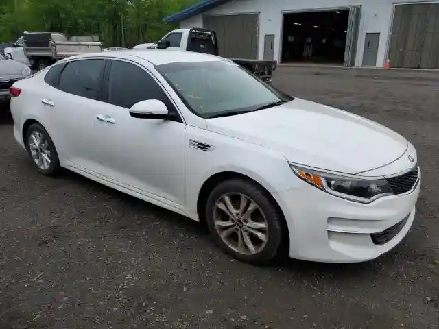 5XXGT4L32JG258524 2018 KIA OPTIMA-3