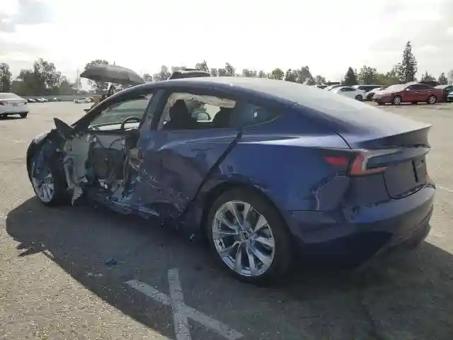 5YJ3E1EA9SF968706 2025 TESLA MODEL 3-1
