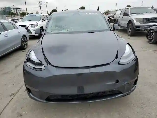 7SAYGDED4SF242721 2025 TESLA MODEL Y-4