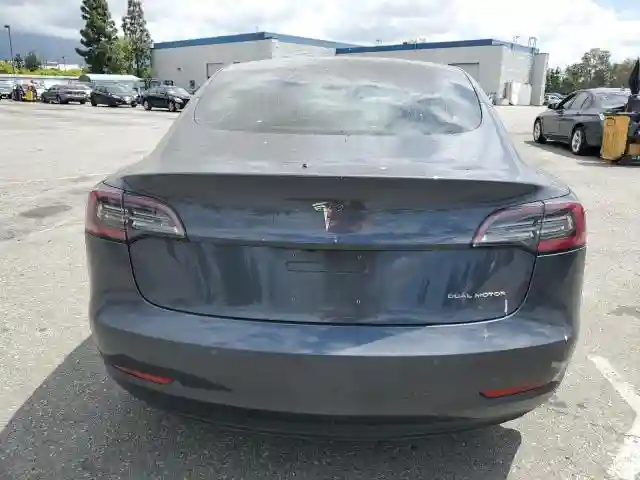 5YJ3E1EB5JF132382 2018 TESLA MODEL 3-5