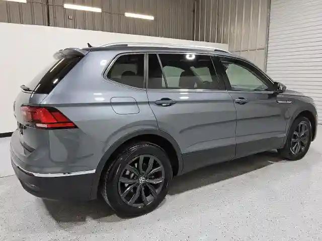 3VV3B7AX9RM043274 2024 VOLKSWAGEN TIGUAN-2