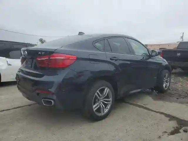 5UXKU2C52J0X49351 2018 BMW X6-2