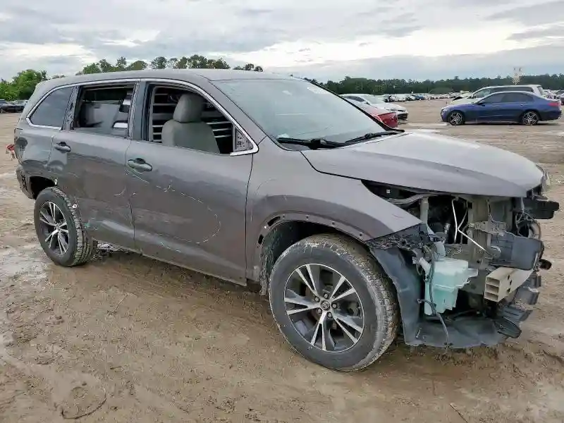 5TDZARFH3HS025960 2017 TOYOTA HIGHLANDER-3