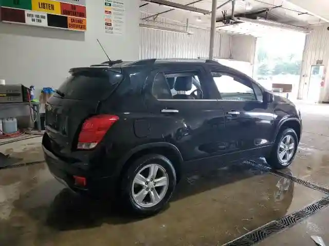 KL7CJPSB1KB763621 2019 CHEVROLET TRAX-2