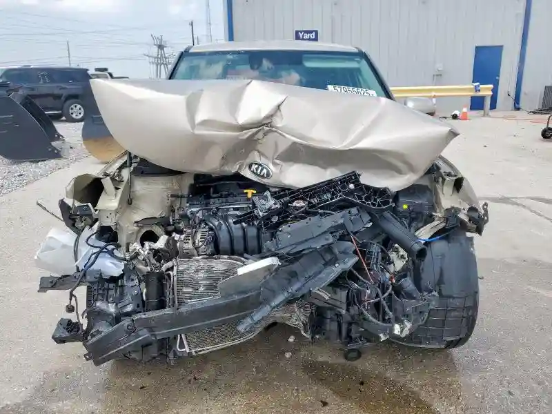 KNDJ33AU7L7076969 2020 KIA SOUL-4