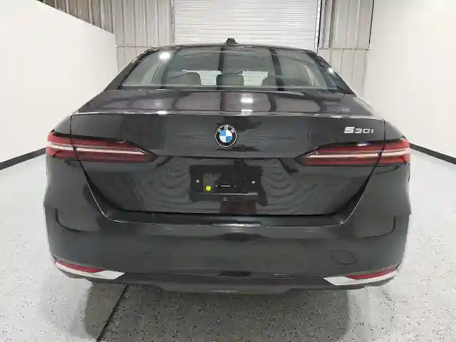 WBA43FJ06RCR45246 2024 BMW 5 SERIES-5