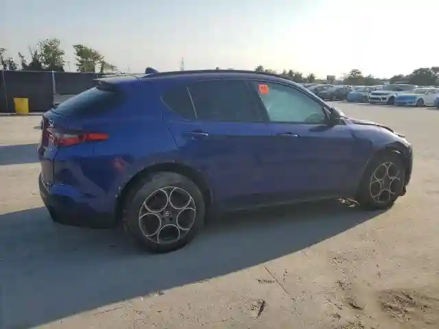 ZASPAKAN3N7D42064 2022 ALFA ROMEO STELVIO-2