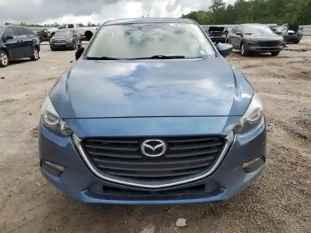 3MZBN1L37JM235576 2018 MAZDA 3-4