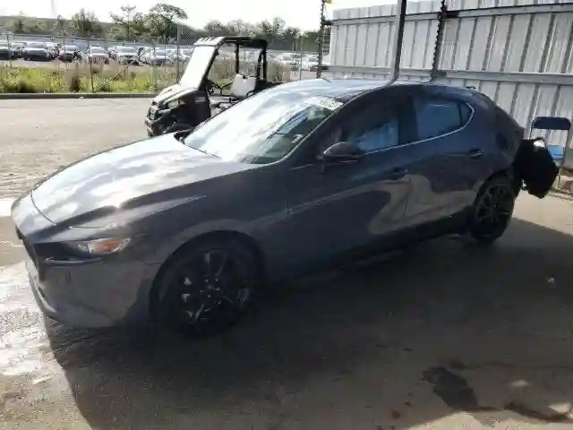 JM1BPBLM3R1709768 2024 MAZDA 3-1