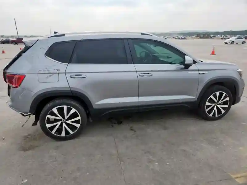3VVSX7B23PM316898 2023 VOLKSWAGEN TAOS SE-2