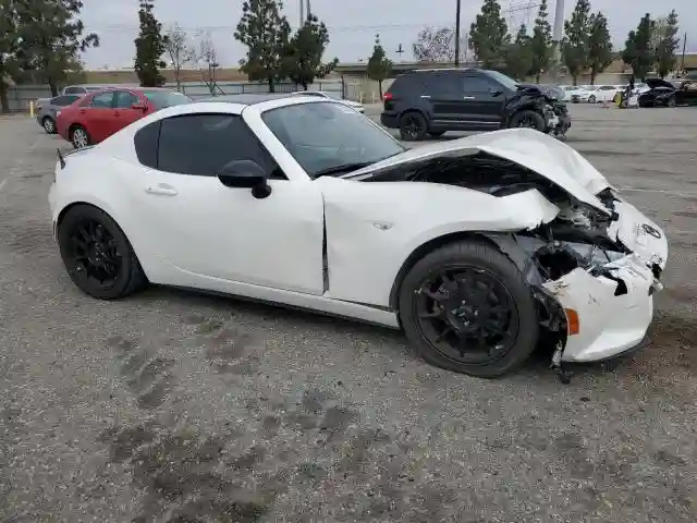 JM1NDAM71K0304075 2019 MAZDA MX5-3