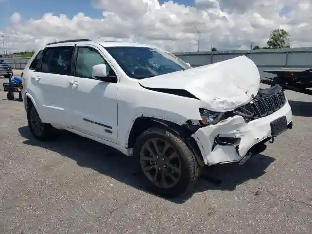 1C4RJFBG7HC651993 2017 JEEP GRAND CHEROKEE-3