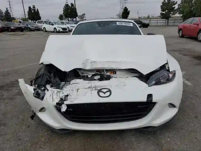 JM1NDAM71K0304075 2019 MAZDA MX5-4