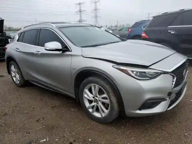 SJKCH5CP0KA009478 2019 INFINITI QX30-3