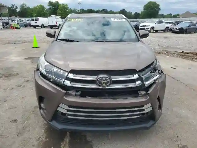 5TDYZRFH3HS228058 2017 TOYOTA HIGHLANDER-4