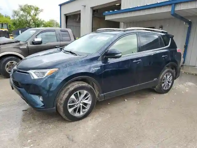 JTMRJREV5HD125707 2017 TOYOTA RAV4-0