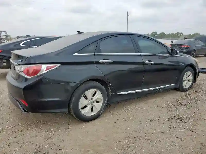 KMHEC4A40FA123382 2015 HYUNDAI SONATA-2