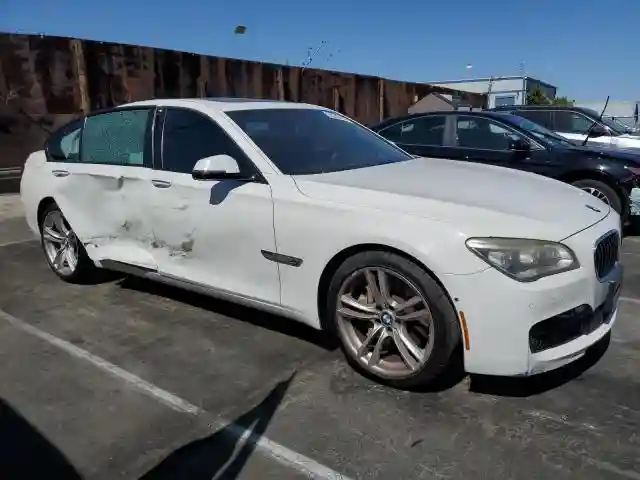 WBAYA8C53FG197751 2015 BMW 7 SERIES-3