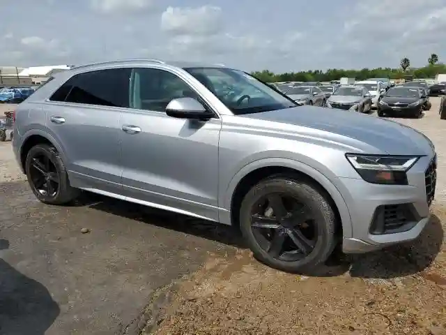 WA1AVAF15MD020653 2021 AUDI Q8-3