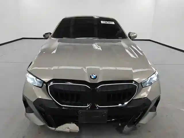 WBA43FJ08RCP88920 2024 BMW 5 SERIES-4