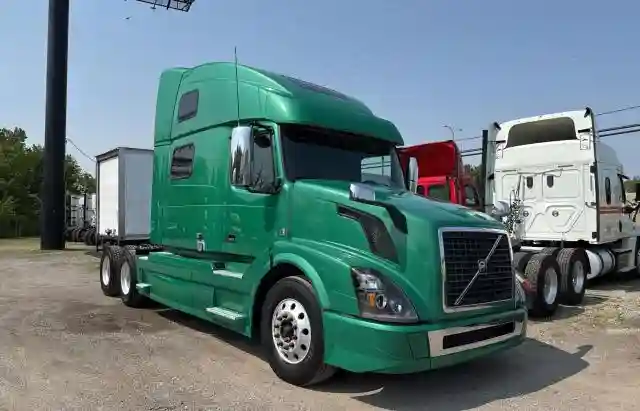 4V4NC9EH5GN932132 2016 VOLVO VN-0
