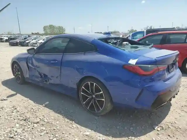 WBA13AR09MCF83046 2021 BMW M4-1
