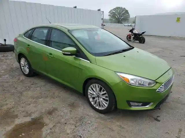1FADP3J24JL314044 2018 FORD FOCUS-3