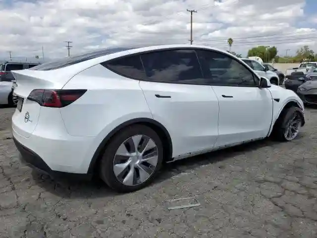 7SAYGDEE1PA110934 2023 TESLA MODEL Y-2