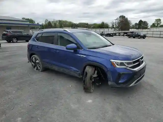 3VV4X7B29RM118211 2024 VOLKSWAGEN TAOS SEL-3