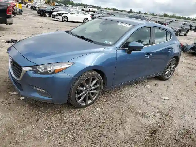 3MZBN1L37JM235576 2018 MAZDA 3-0
