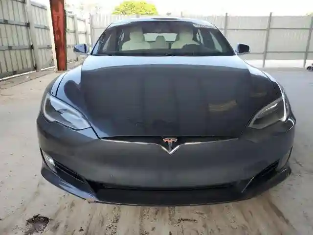 5YJSA1E10HF211273 2017 TESLA MODEL S-4