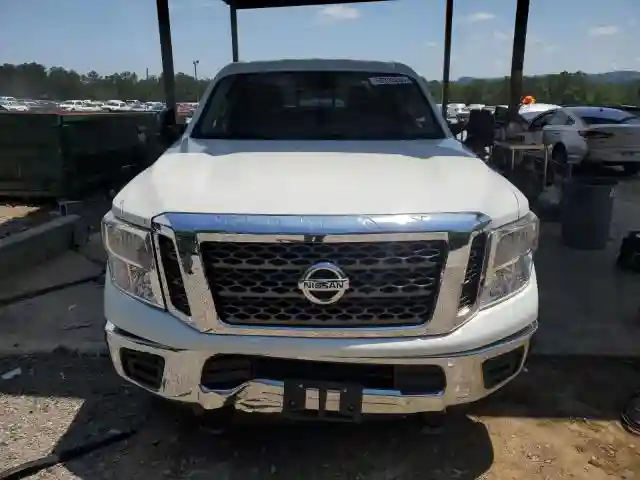 1N6BA1F33JN527383 2018 NISSAN TITAN-4