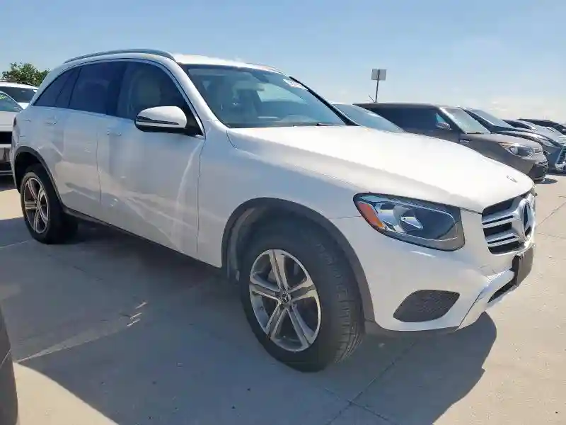 WDC0G4JB6JF310245 2018 MERCEDES-BENZ GLC-CLASS-3