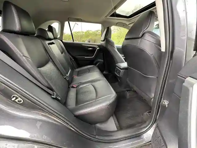 2T3S1RFV5NW269501 2022 TOYOTA RAV4-5