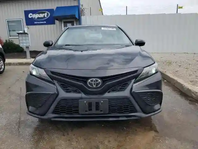4T1G11AK4MU559367 2021 TOYOTA CAMRY-4