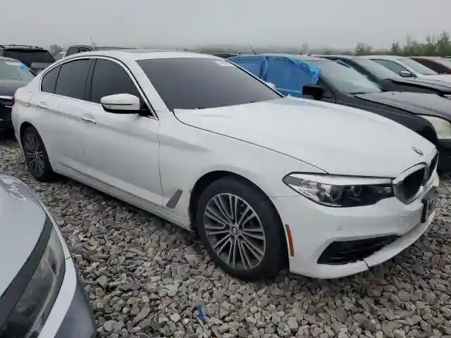 WBAJA7C50JWA73353 2018 BMW 5 SERIES-3
