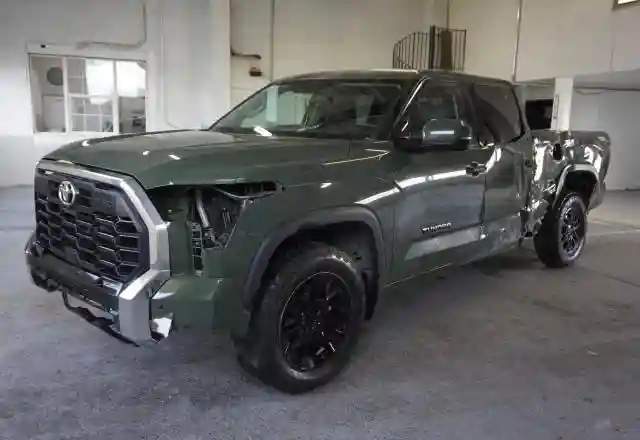 5TFLA5EC6NX007530 2022 TOYOTA TUNDRA-1
